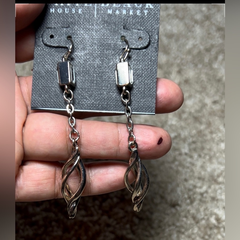 Earring Set - Picture 2 of 5